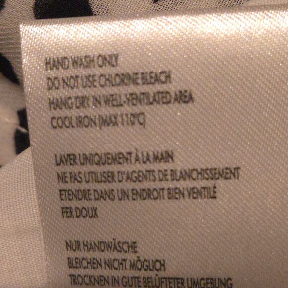 Lani the Label Hazel Keyhole Tie Bodice Tiered Flutter Sleeve Maxi Dress, Size M - Picture 8 of 9